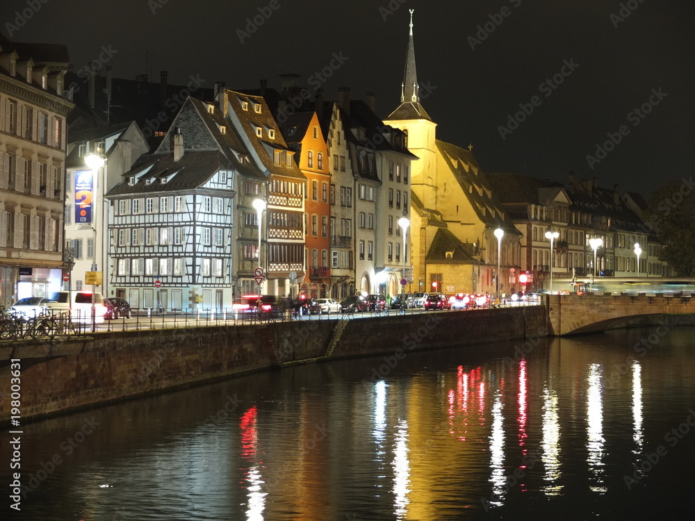 Fototapeta premium Quai de Paris, Strasbourg, Alsace, France