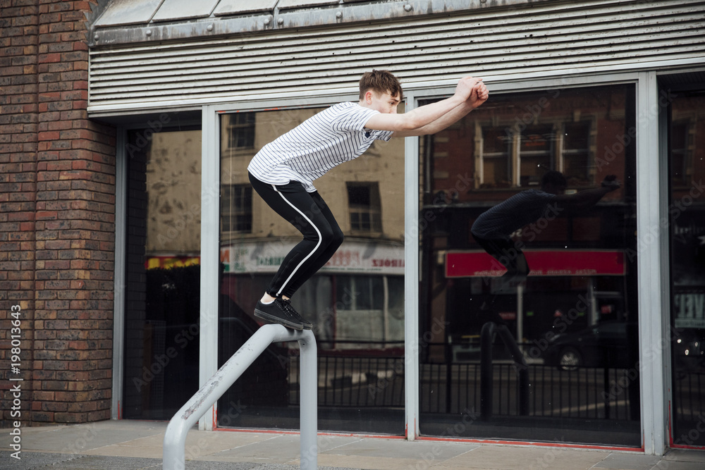 Fotografie Freerunner in the City