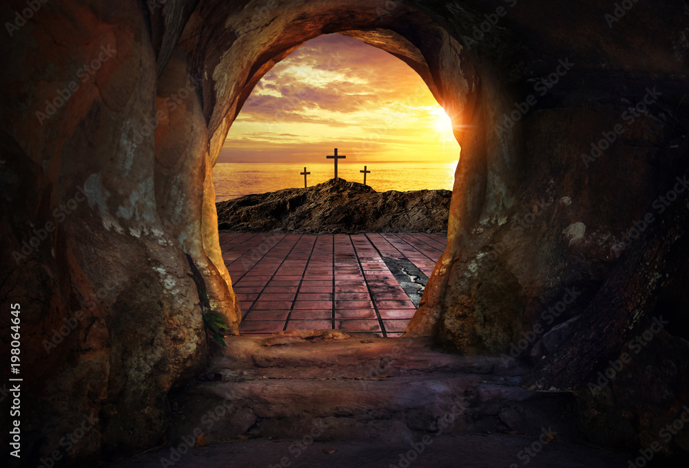 Obraz premium Pusty grób z trzema krzyżami