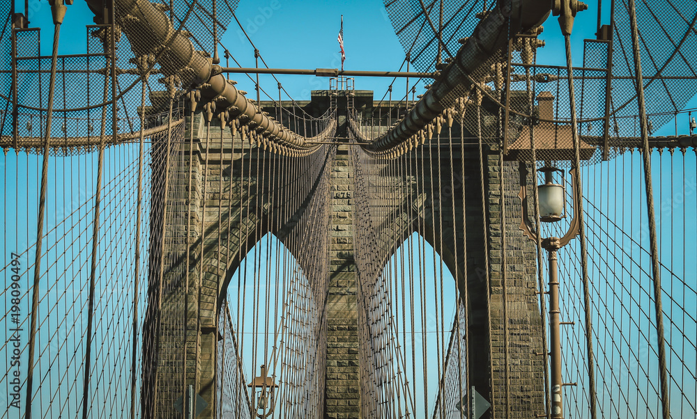 Obraz premium Closeup of Manhattan Bridge, New York City