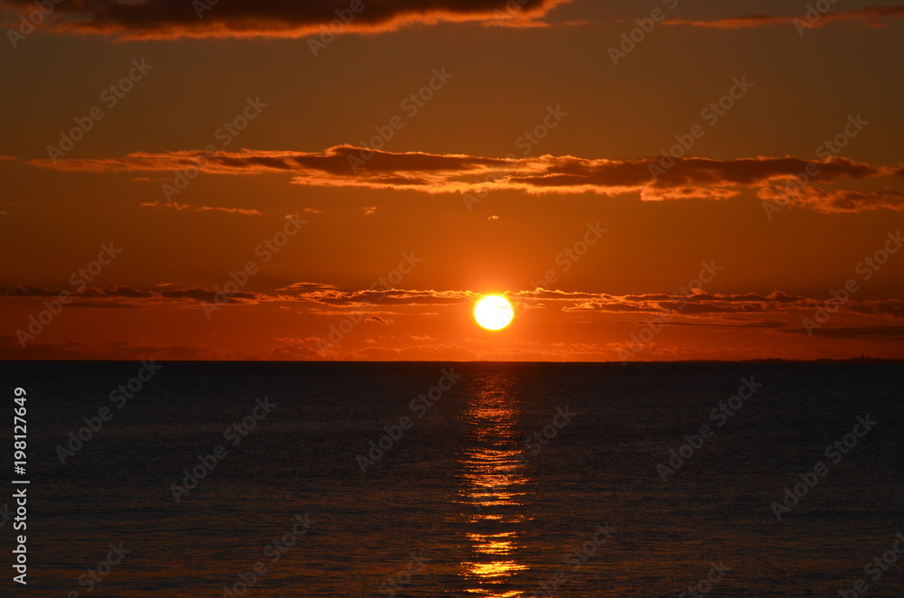 Naklejka premium Sunset Fremantle Beach