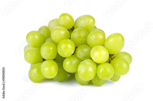 Fotografie bunch of green grapes isolated on the white background