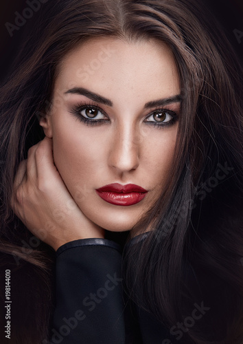 Wallpaper Mural Sexy Beauty with bright lips and clean face. Perfect Fresh Skin. Attractive young woman with long hair. Celebrity Beautiful Brunette Girl Portrait. Fashion makeup look with stunning details. Torontodigital.ca