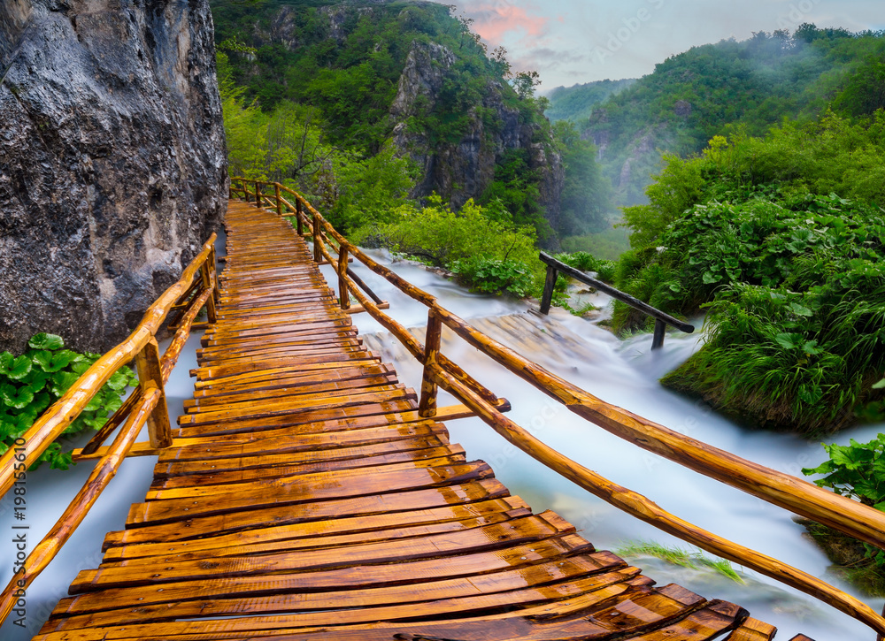 Fototapeta touristic wooden pathway in Plitvice National Park, Croatia, Europe