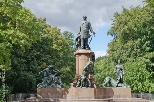 Εκτύπωση καμβά Otto von Bismarck statue