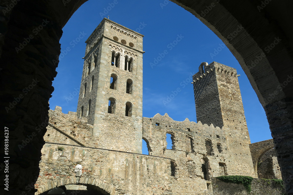 Obraz premium The Romanesque abbey of Sant Pere de Rodes, in the municipality of El Port de la Selva. Girona, Catalonia