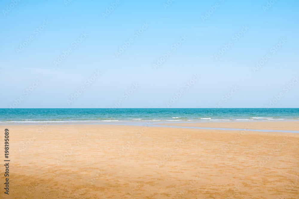 sea sand and blue sky background