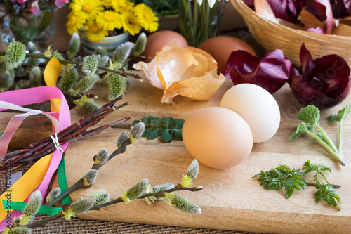 Preparation of Easter eggs for dying with onion peels