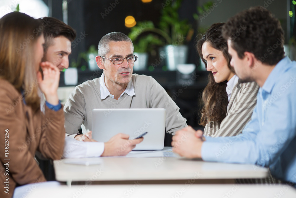 Fototapeta premium Business meeting in cafe