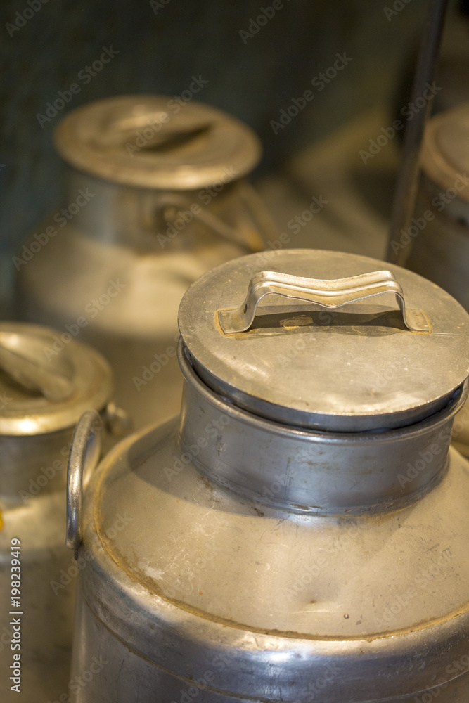 Milchkannen - Allgäu - Milch - Molke - Melken - Bauernhof - Joghurt