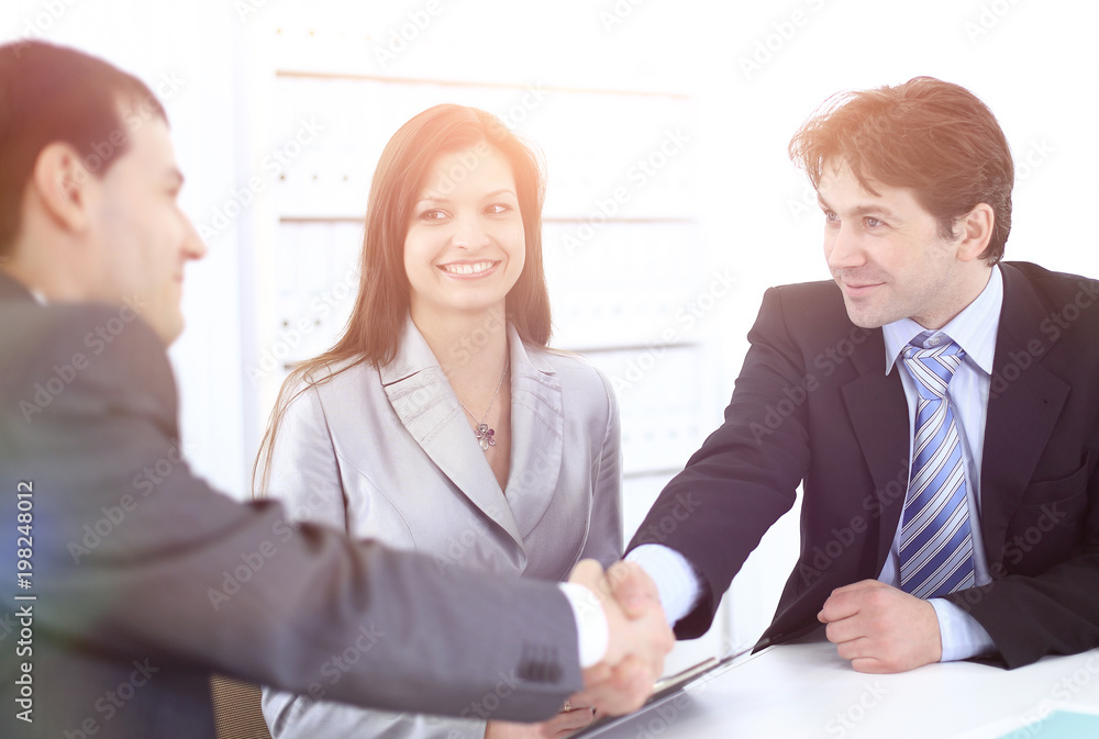 handshake business partners in the workplace handshake business partners in the workplace