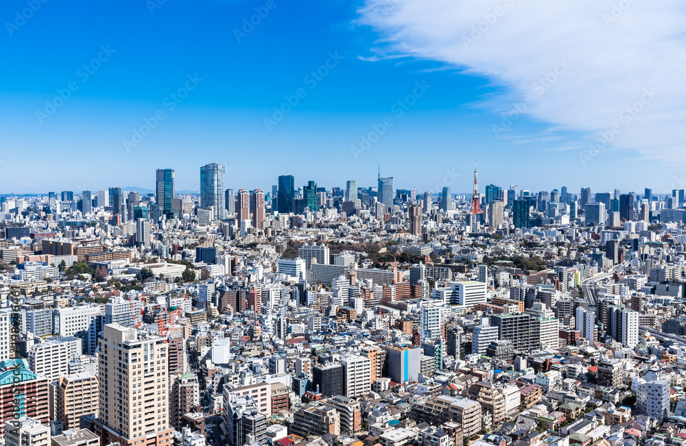 東京　青空と都市風景
