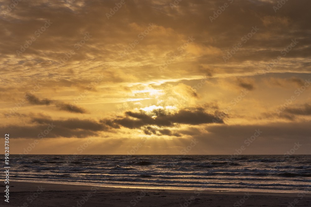 Obraz premium Evening time by Baltic sea.