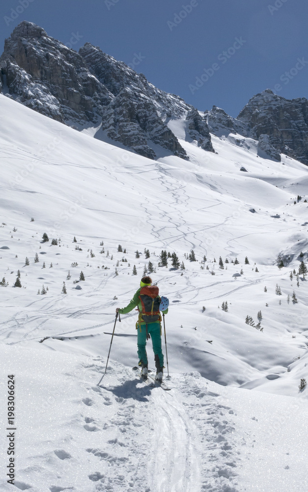 Skitour auf der Kemater Alm bei Axams in Tirol