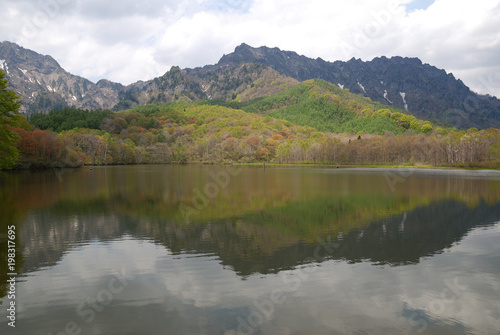 lake Kagami-ike in early summer @SHINSHU / 戸隠 鏡池の新緑(パノラマビュー)