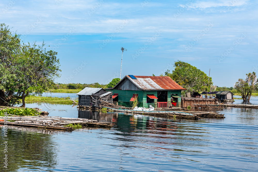 Wohnen auf dem Tonle Sap Wohnen auf dem Tonle Sap