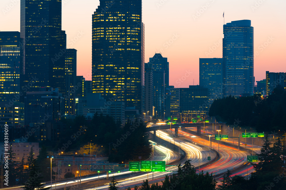 Fototapeta premium Interstate 5 and downtown, Seattle, Washington State, USA