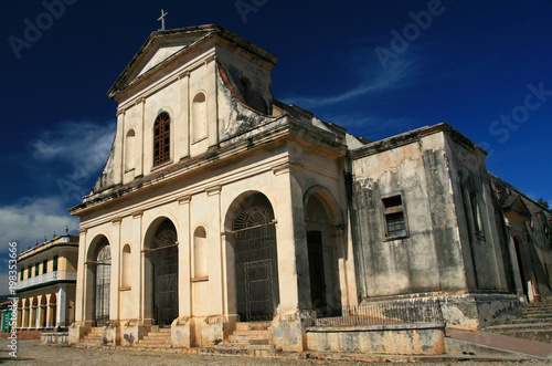 Church of the Holy Trinity, Plaza Mayor, Trinidad, Cuba © bayazed