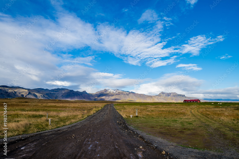 Dirt road in Iceland