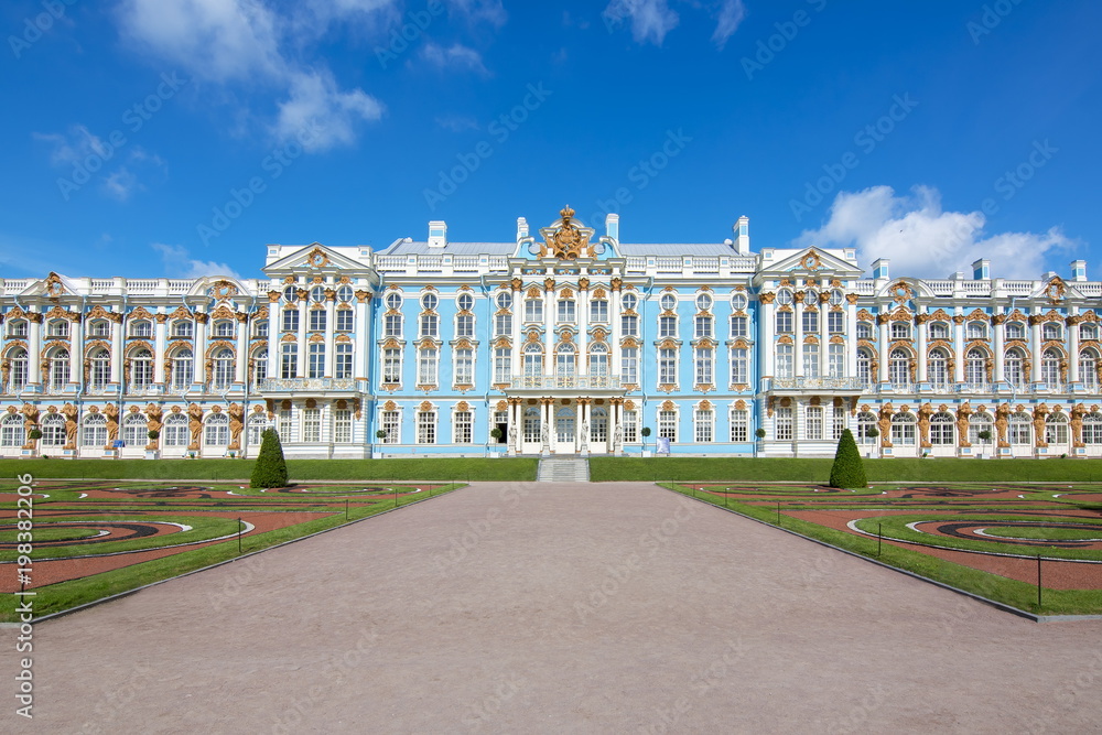 Fototapeta premium Catherine palace and park in Tsarskoe Selo, St. Petersburg, Russia