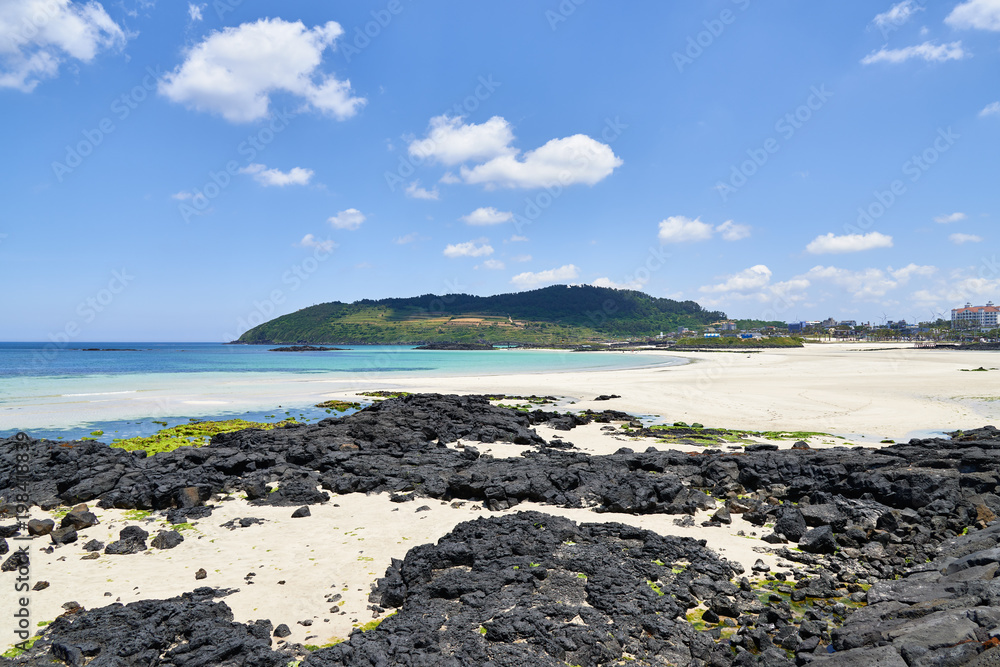 Hamdeok beach and Seoubong peak Hamdeok beach and Seoubong peak
