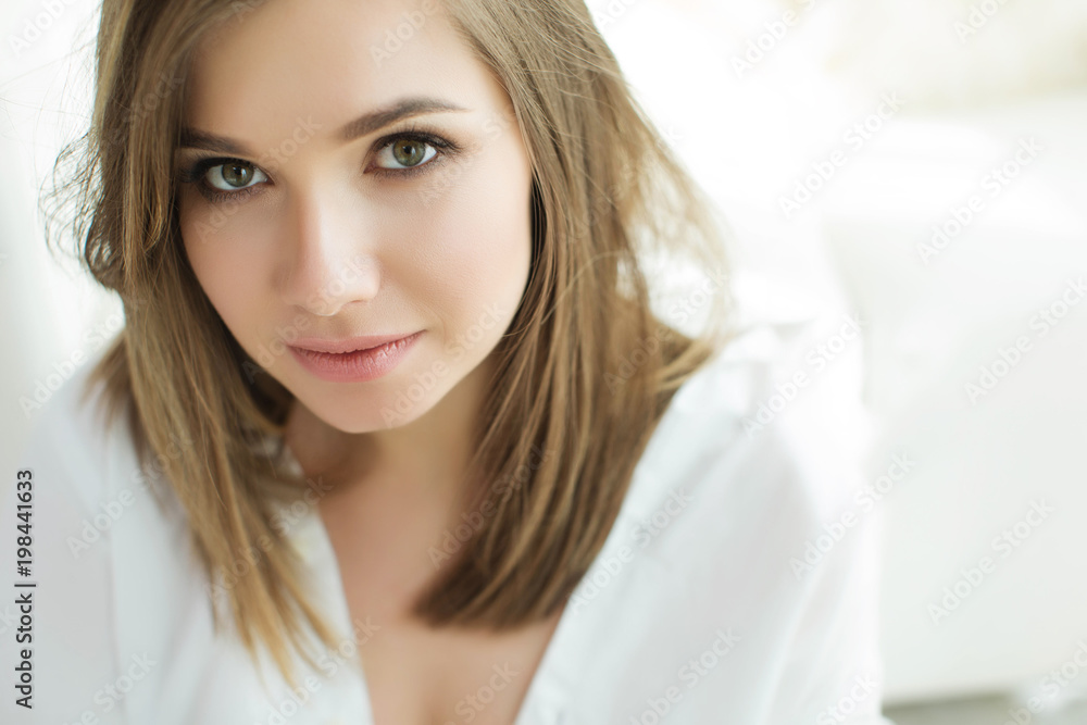 Beautiful young woman
Beautiful young woman