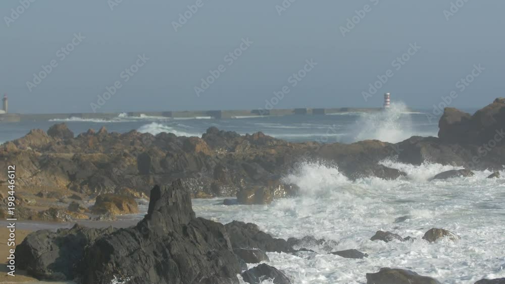 Ocean waves crashing into rocks Ocean waves crashing into rocks