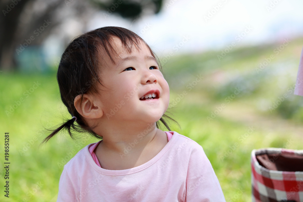笑顔満開の女の子 笑顔満開の女の子