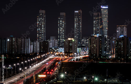 Incheon Songdo Night view of cold winter night © 민호 정