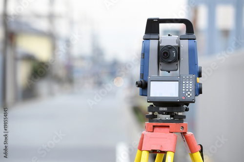 Construction surveying instrument, theodolite
