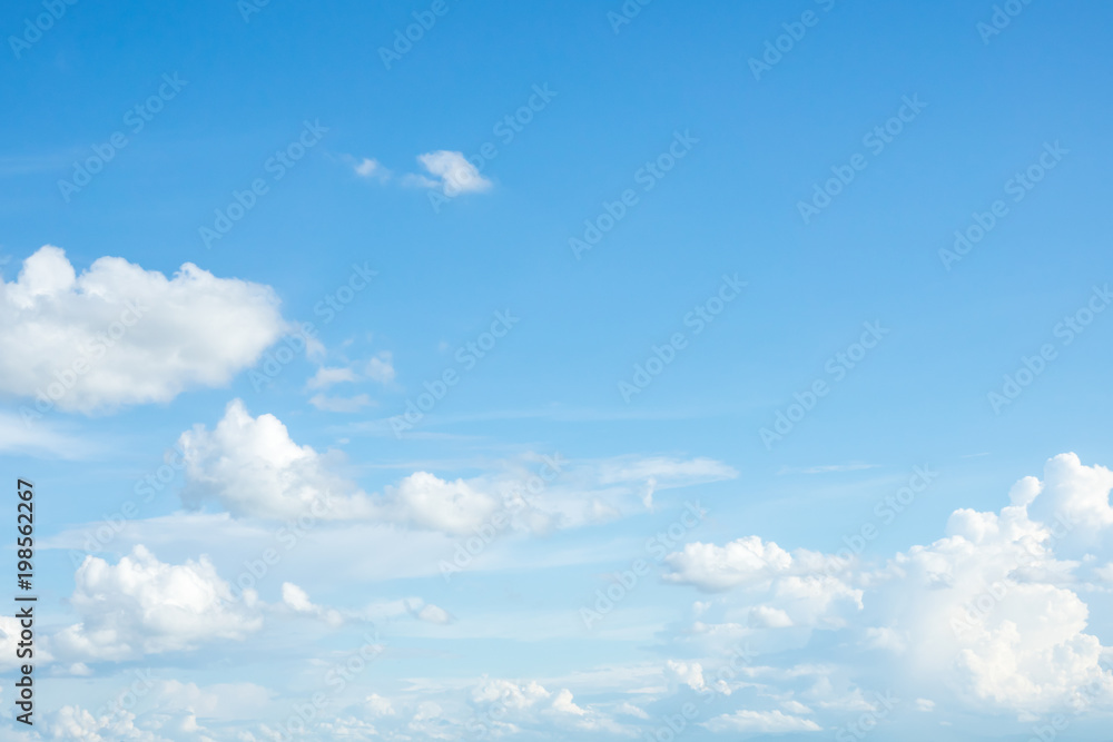 Obraz premium Blue sky clouds background