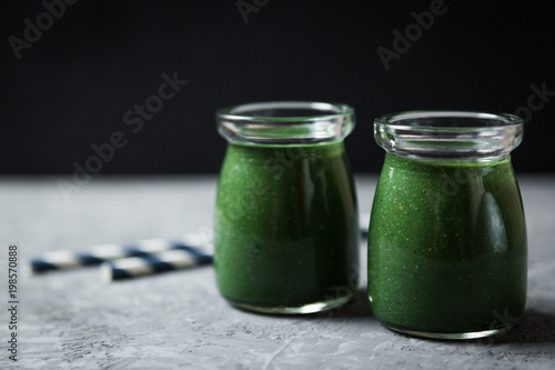 Green smoothies. Green cocktail. Fresh green smoothie.