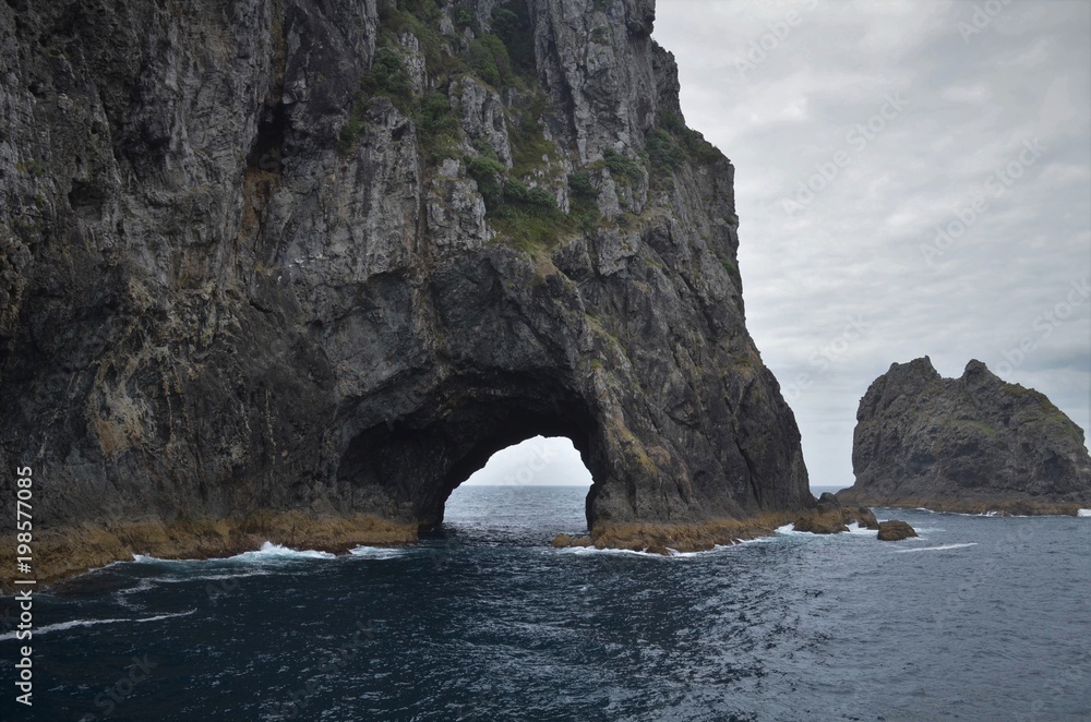 Hole in the Rocks near Paihia in Bay of Islands