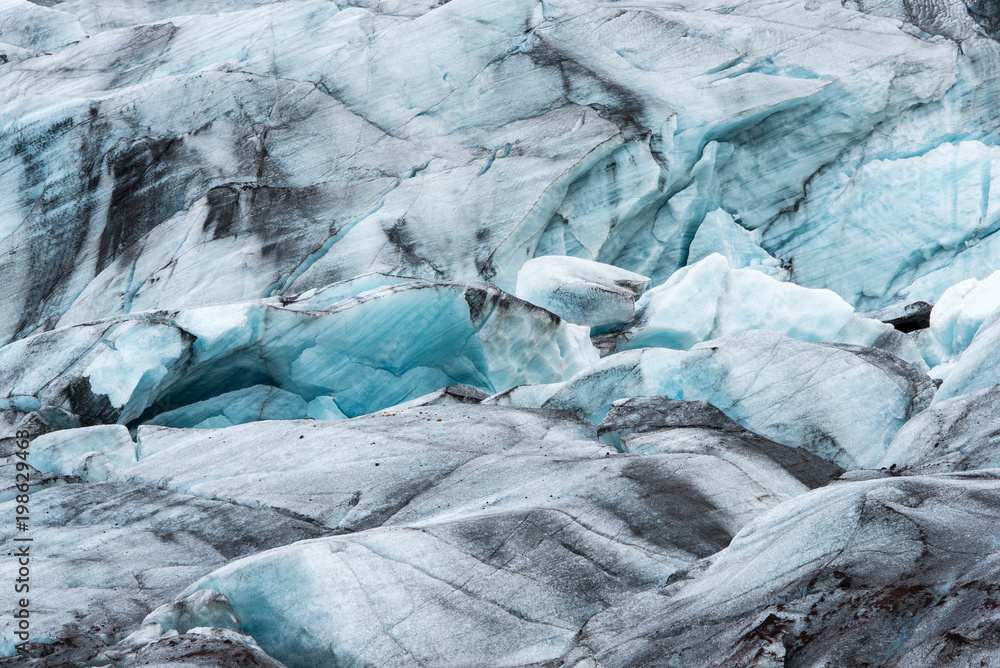 blaues Eis in einem Gletscher blaues Eis in einem Gletscher