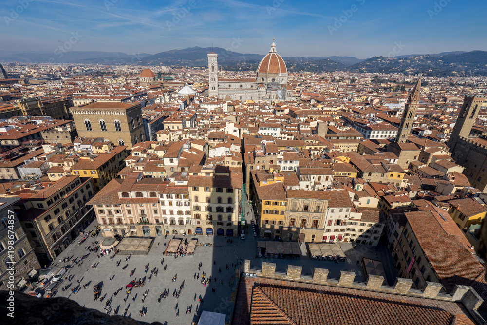 Obraz premium ヴェッキオ宮殿のアルノルフォの塔から見るフィレンツェ市街の風景