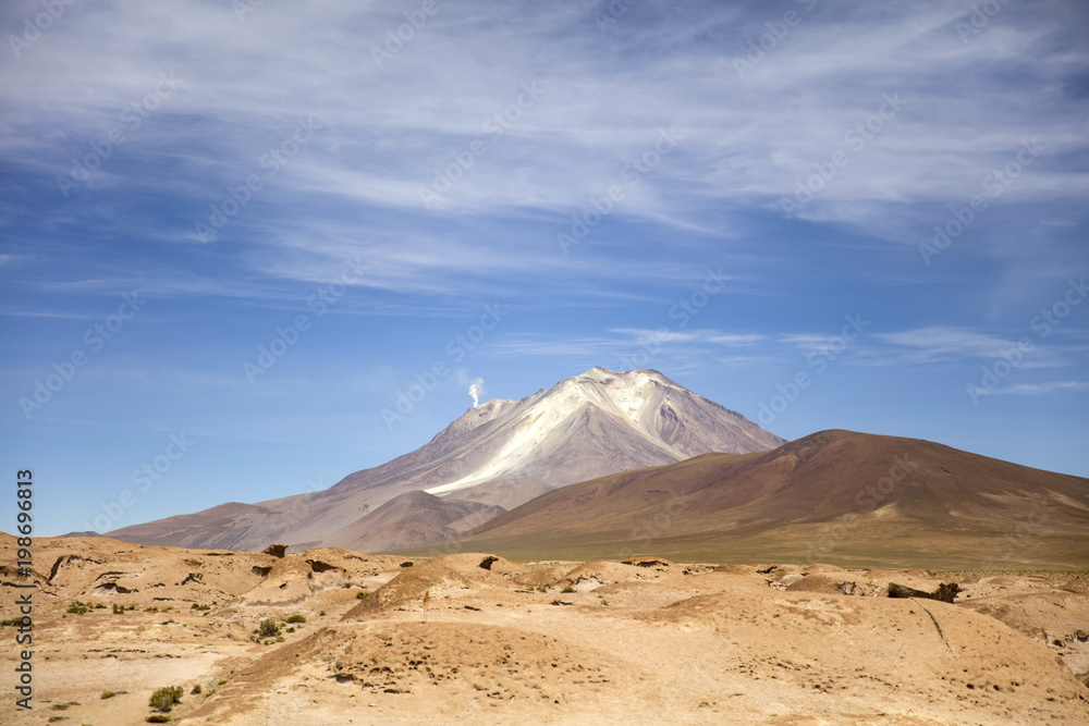 Licancabur volcano in Reserva Nacional de Fauna Andina Eduardo Avaroa in Bolivia Licancabur volcano in Reserva Nacional de Fauna Andina Eduardo Avaroa in Bolivia