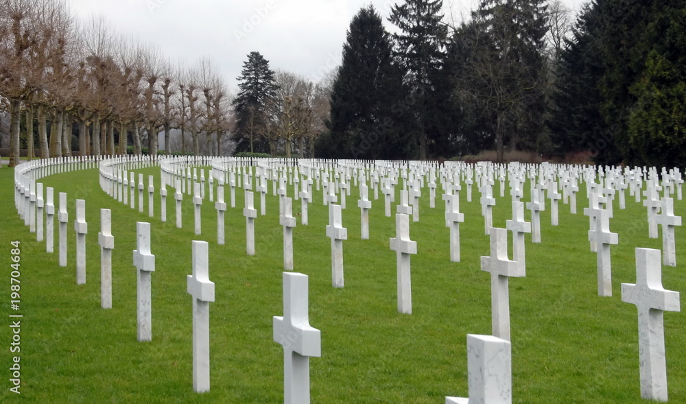 Château-Thierry, cimetière américain et ses nombreuses croix blanches,  ville du département de l'Aisne, France
