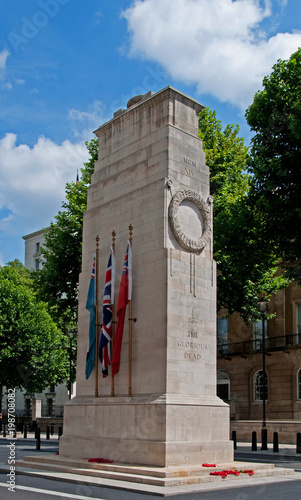 Принти на полотні The national Cenotaph memorial in London.