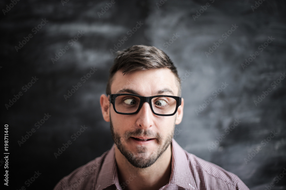 Obraz premium Nerd cross-eyed student