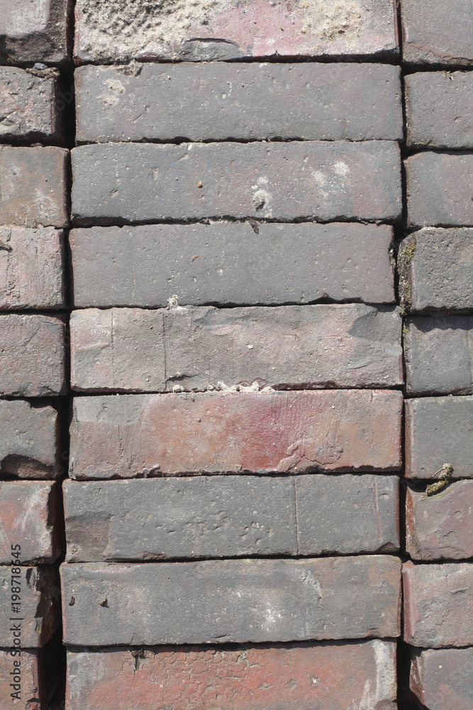 Rote Pflasterstersteine aus Beton Rote Pflasterstersteine aus Beton
