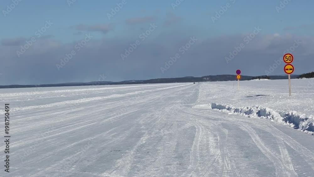 Kolin jäätie, ice road in Finland Kolin jäätie, ice road in Finland