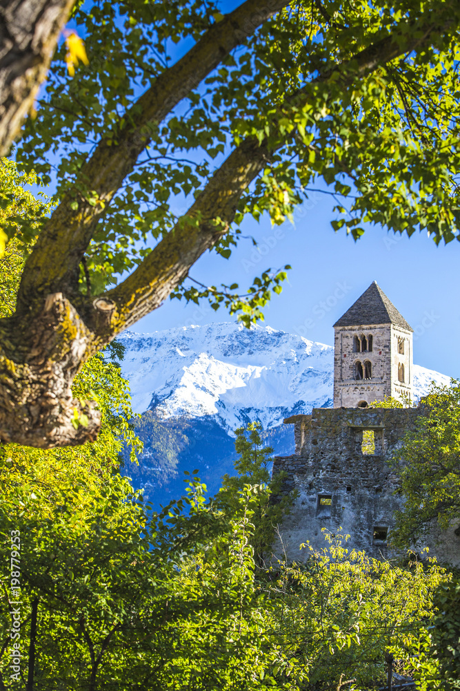 Italien, Südtirol, Vinschgau, Mals, romanischer Turm St. Benedikt