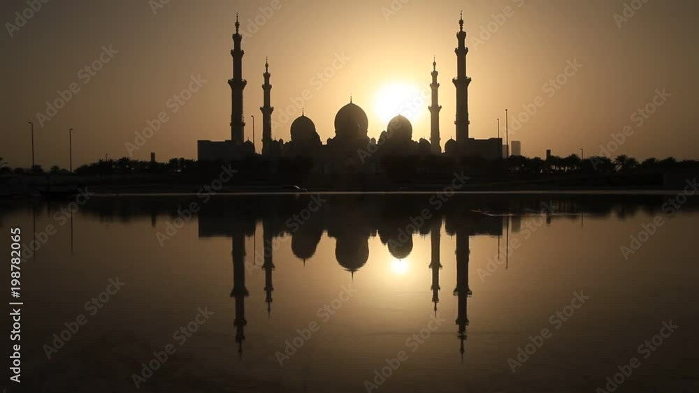 Sheikh Zayed Grand Mosque at sunset in Abu Dhabi, travel destination Sheikh Zayed Grand Mosque at sunset in Abu Dhabi, travel destination