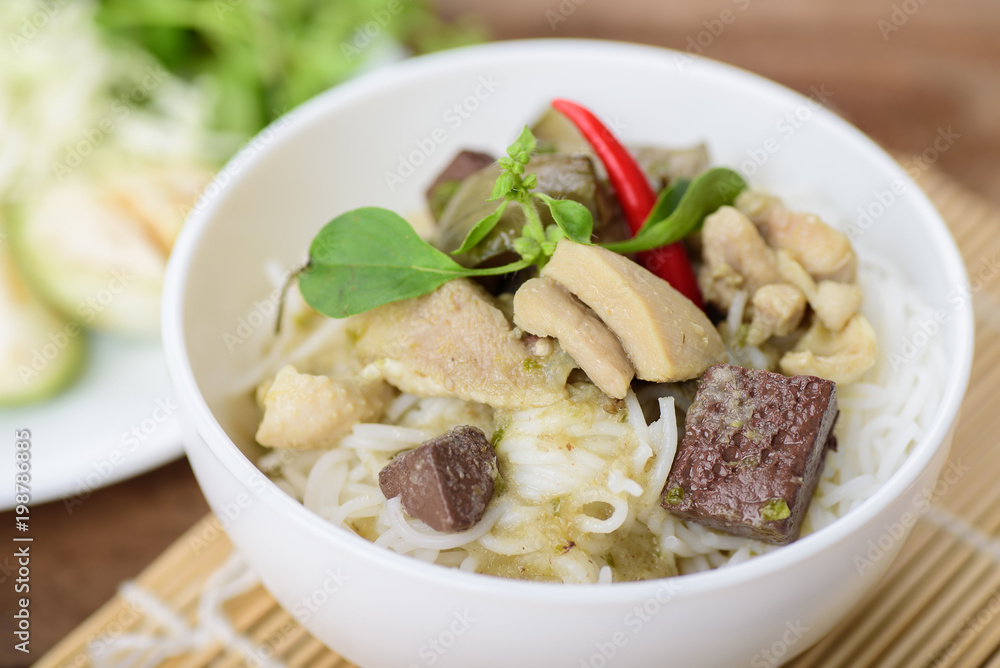 Thai food, rice noodles with green curry chicken (Kanom Jeen Kang Keaw Wan Gai) Thai food, rice noodles with green curry chicken (Kanom Jeen Kang Keaw Wan Gai)