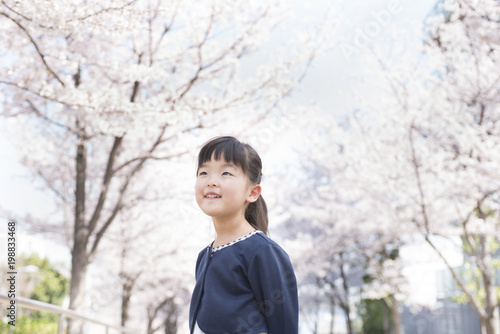 桜と女の子