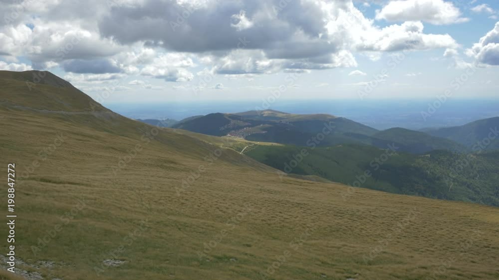 Valleys and mountains Valleys and mountains