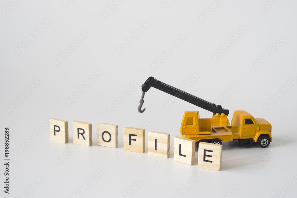 Construction crane with profile alphabet
