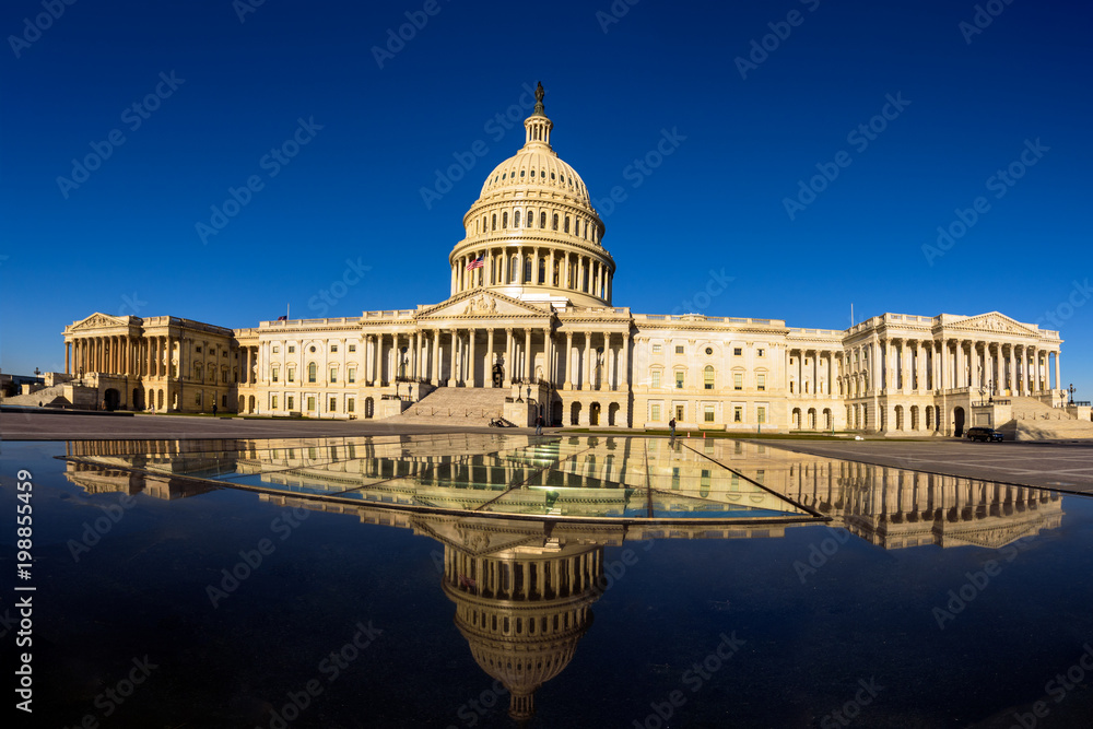 Fototapeta premium Panorama of United States Capitol Building, wide angle, Washington DC