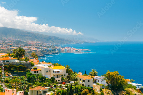 Fototapeta Naklejka Na Ścianę i Meble -  Aerial view of city center of Puerto de la Cruz, Tenerife, Spain