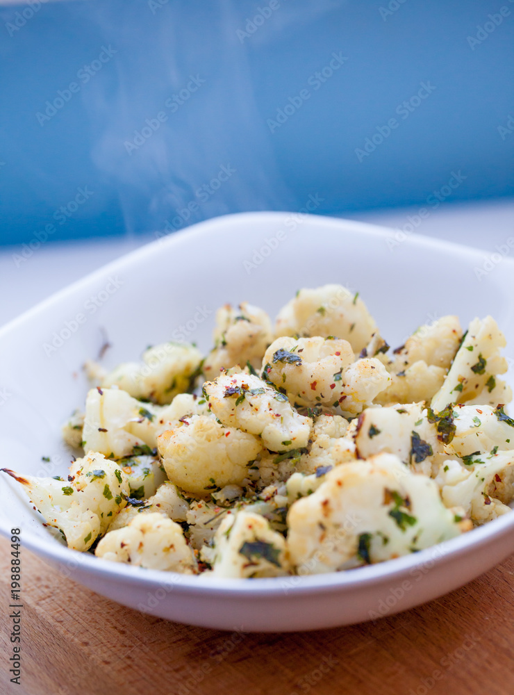 Steamed cauliflower with herbs Steamed cauliflower with herbs